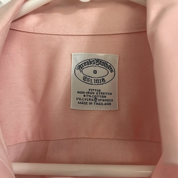 Pink fitted non iron button down - Picture 3 of 4